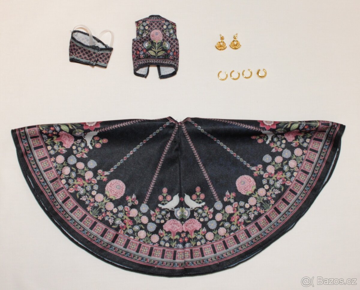 Oblečení a doplňky od Barbie Diwali by Anita Dongre - 2