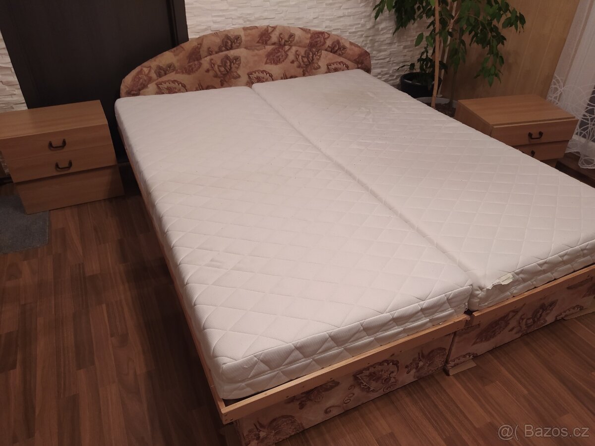 Manželská postel 200x160 + 2 x noční stolek - 2