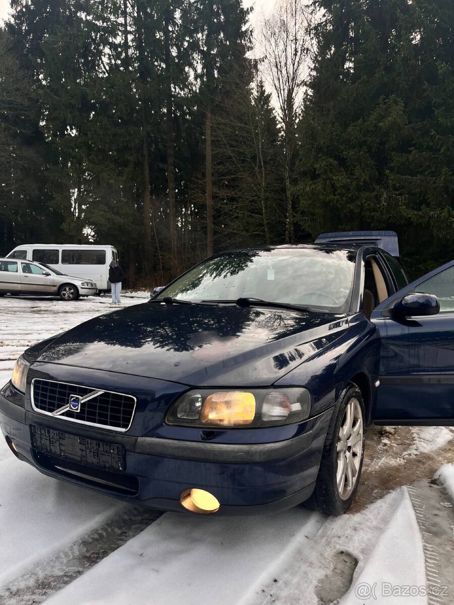 Prodám Volvo S60 2.4 Benzin - 2