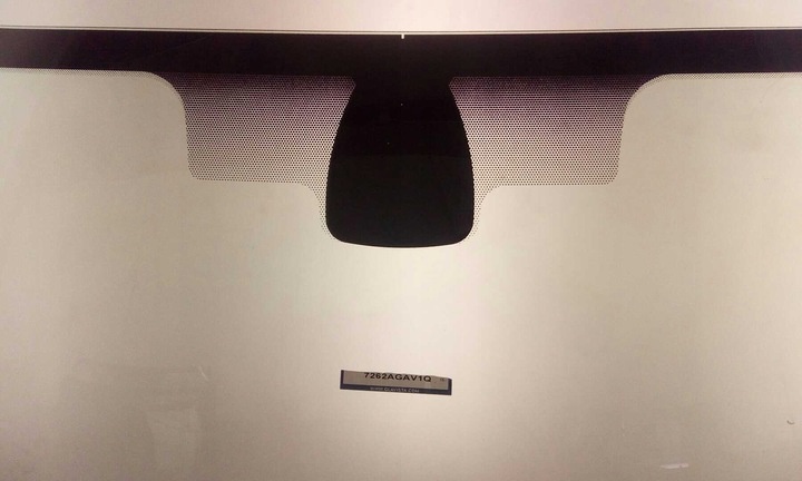 Renault Clio čelní sklo - 2