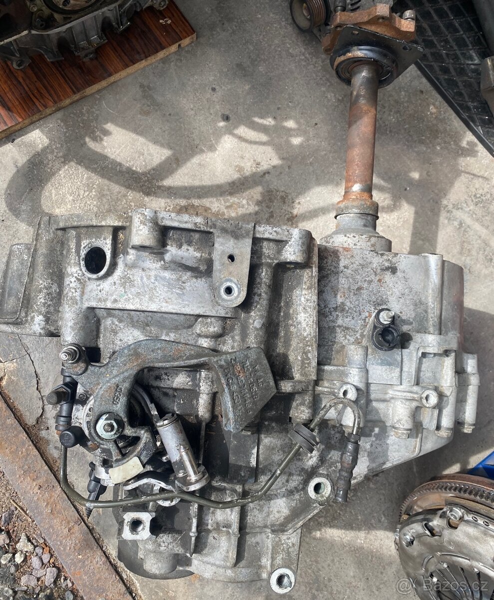 6ti rychlostní převodovka Vw Sharan 2.0TDI 103kw typ BRT - 2