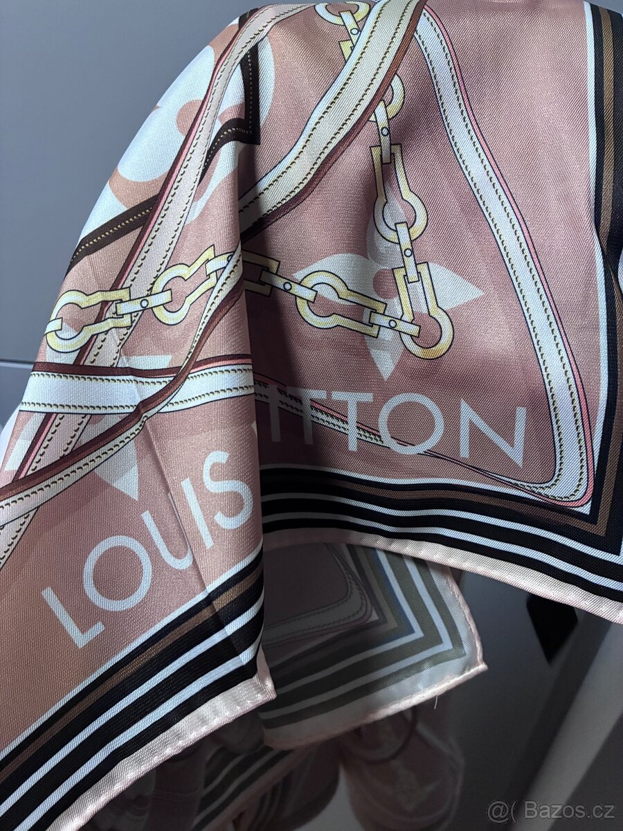 Louis Vuitton šátek - 2