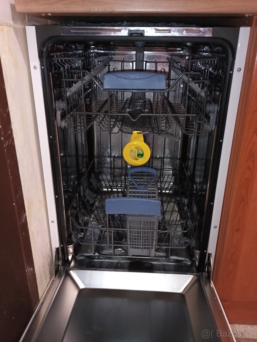 Volně stojící myčku - 2