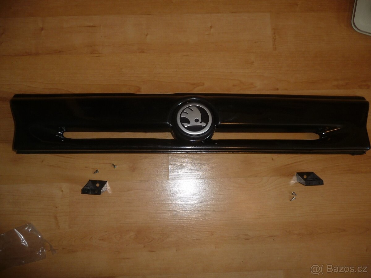 Škoda Favorit maska - 2