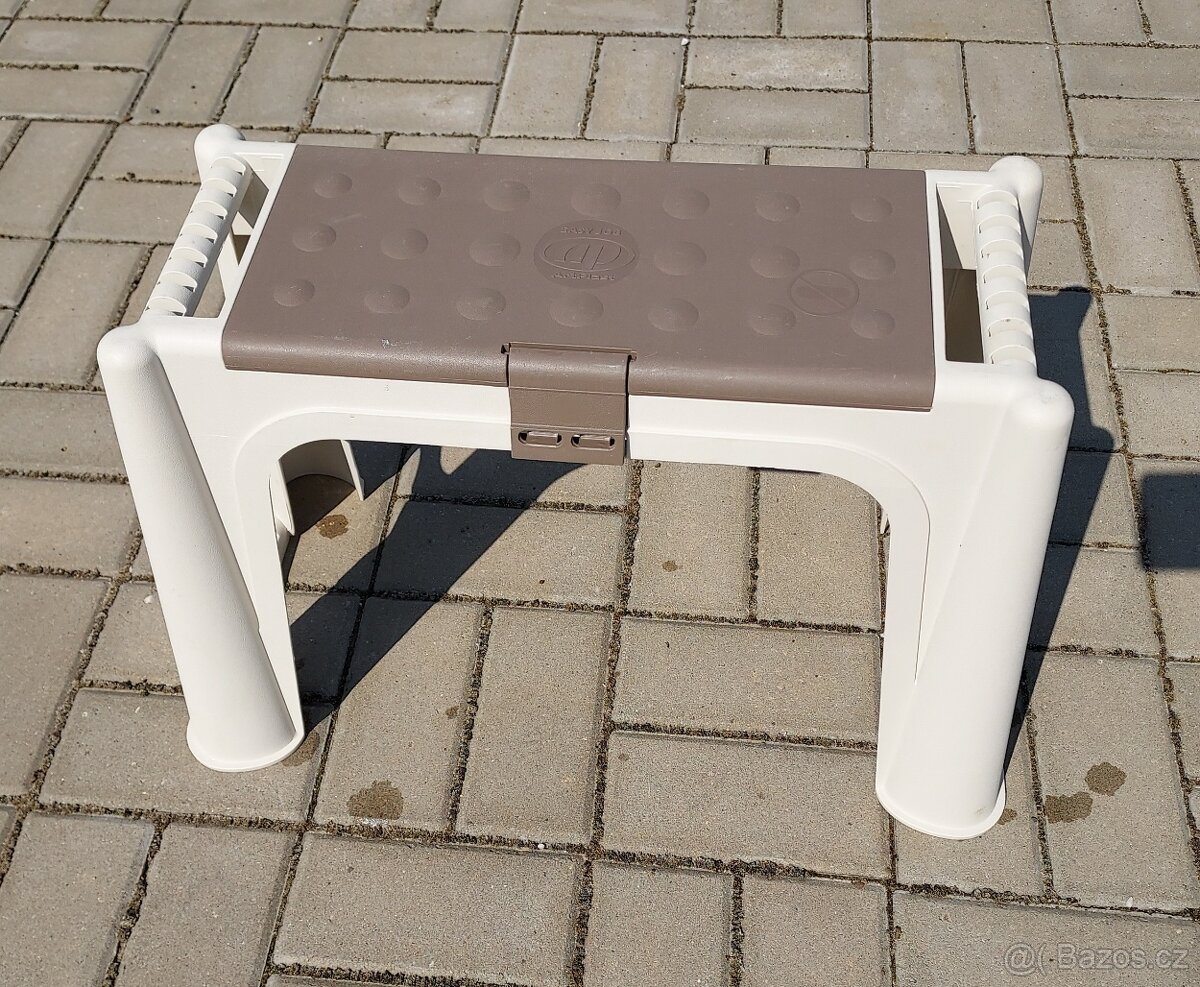 Zahradní židlička klekačka - 2