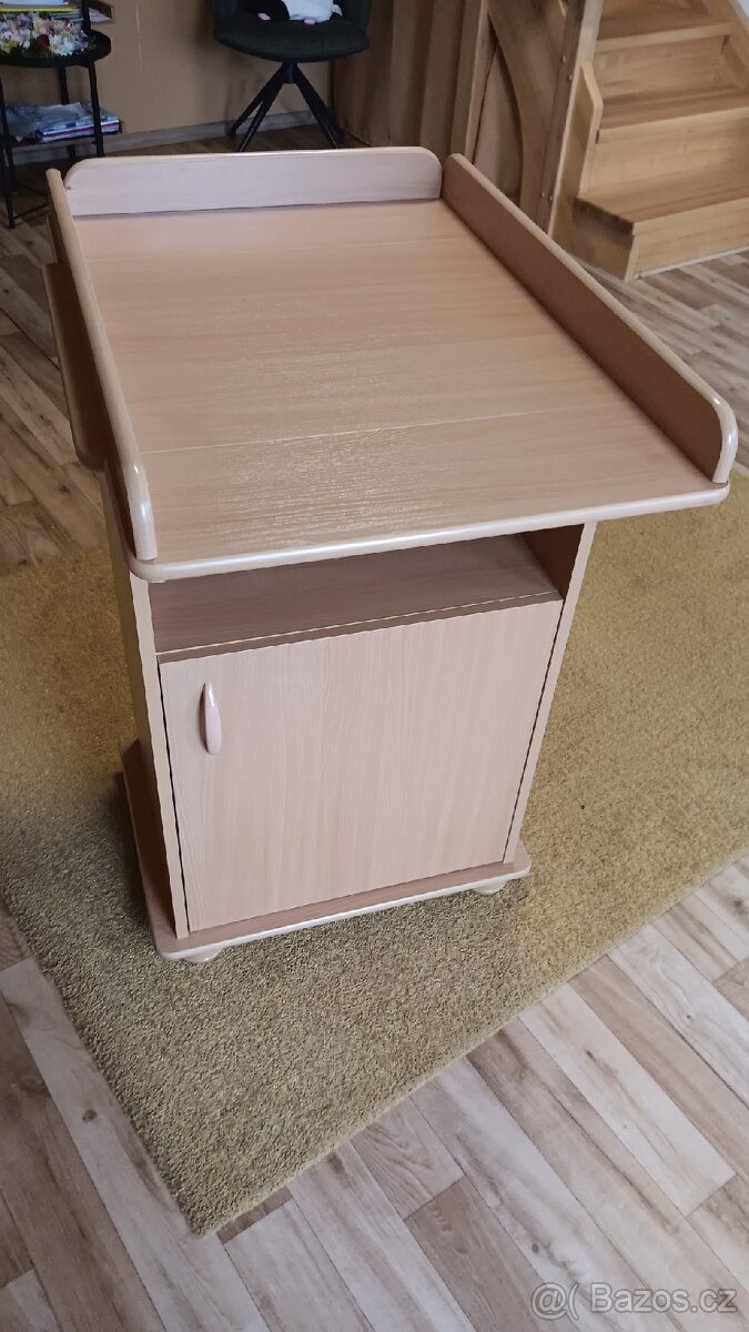 Přebalovací pult - 2