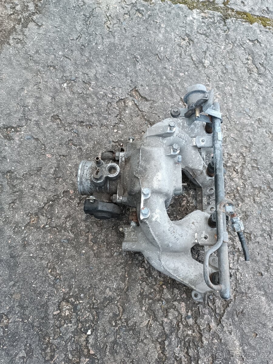 Volvo b230 sání - 2