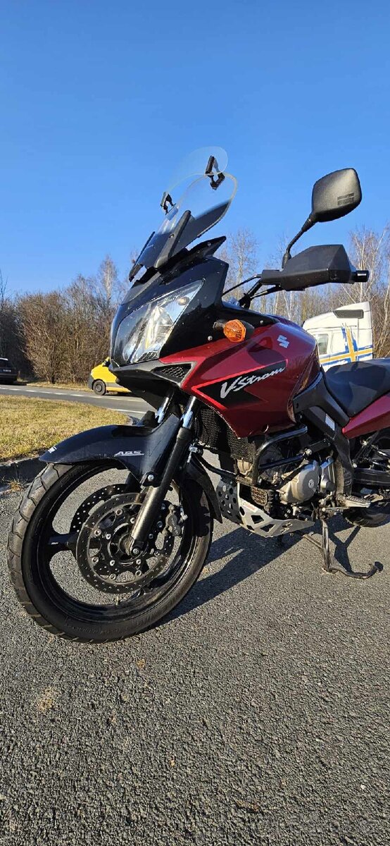 Suzuki DL 650 Strom - 2