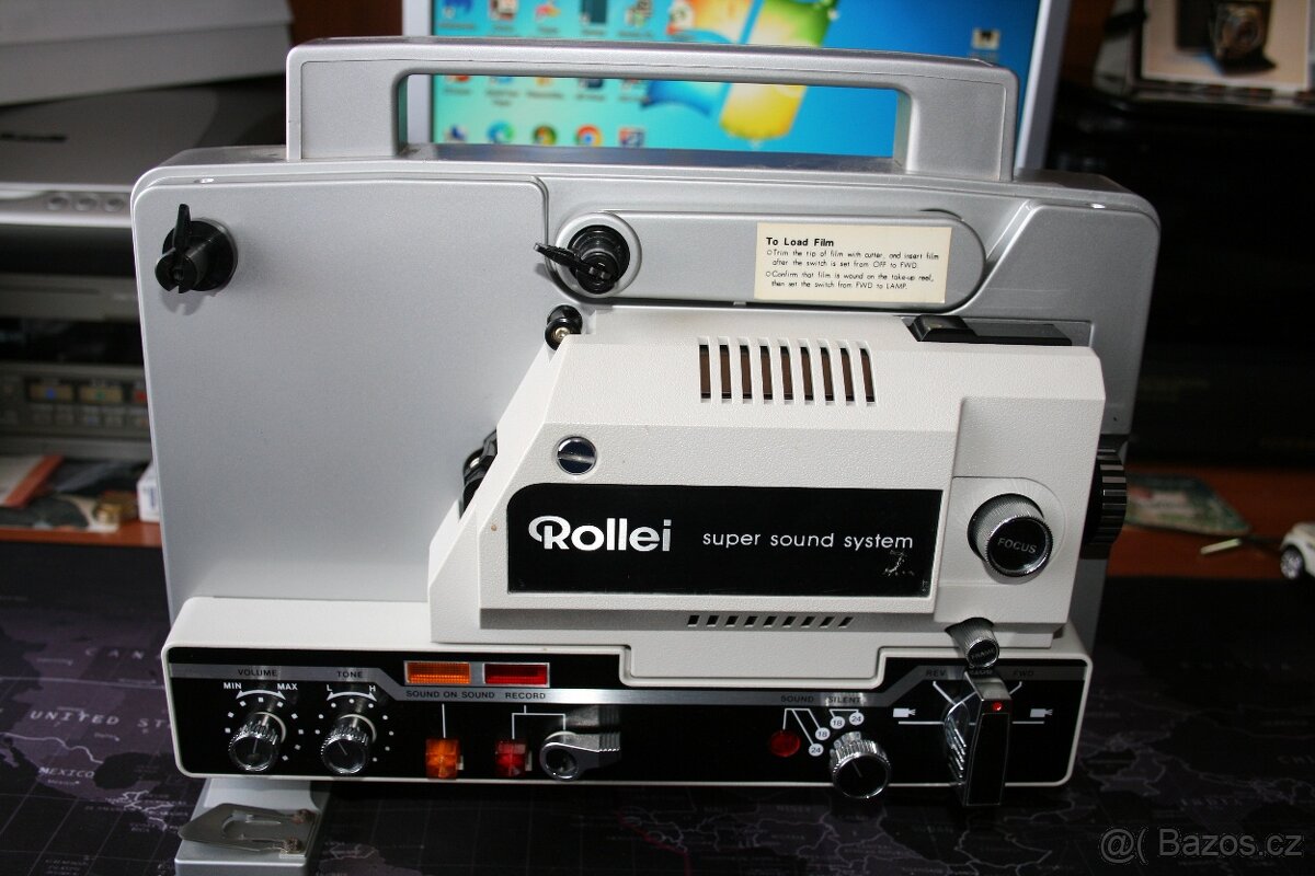 Zvuková premietačk 8 mm filmov Rollei - 2