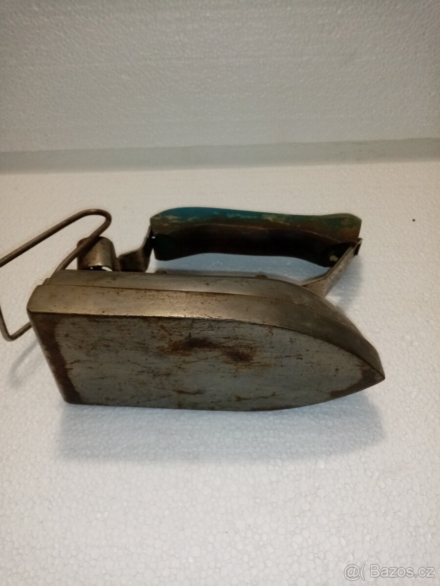 Starožitná retro žehlička 1 - 2