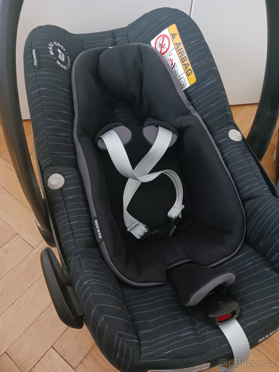 Autosedačka Maxi-Cosi + základna - 2