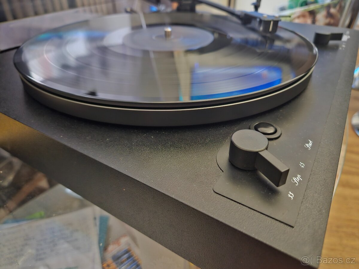 Švýcarský Wi-fi gramofon Thorens Td 280 MK IV poloautomat - 2