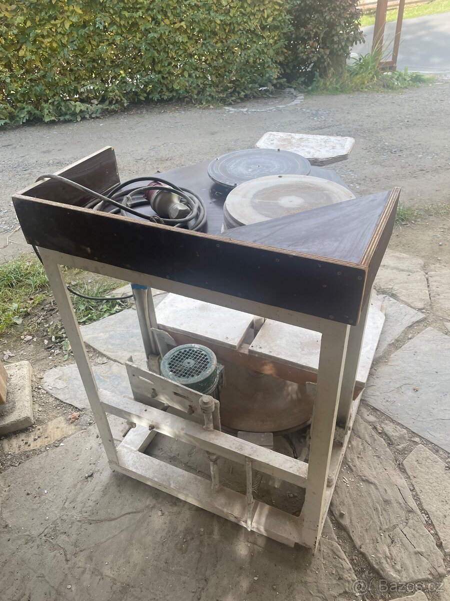 Hrnčířský kruh - 2