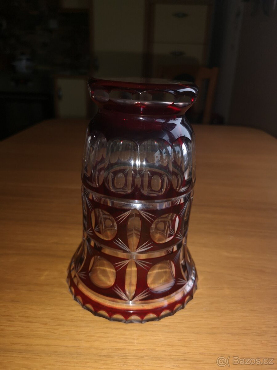 Skleněná starodávná váza - 2