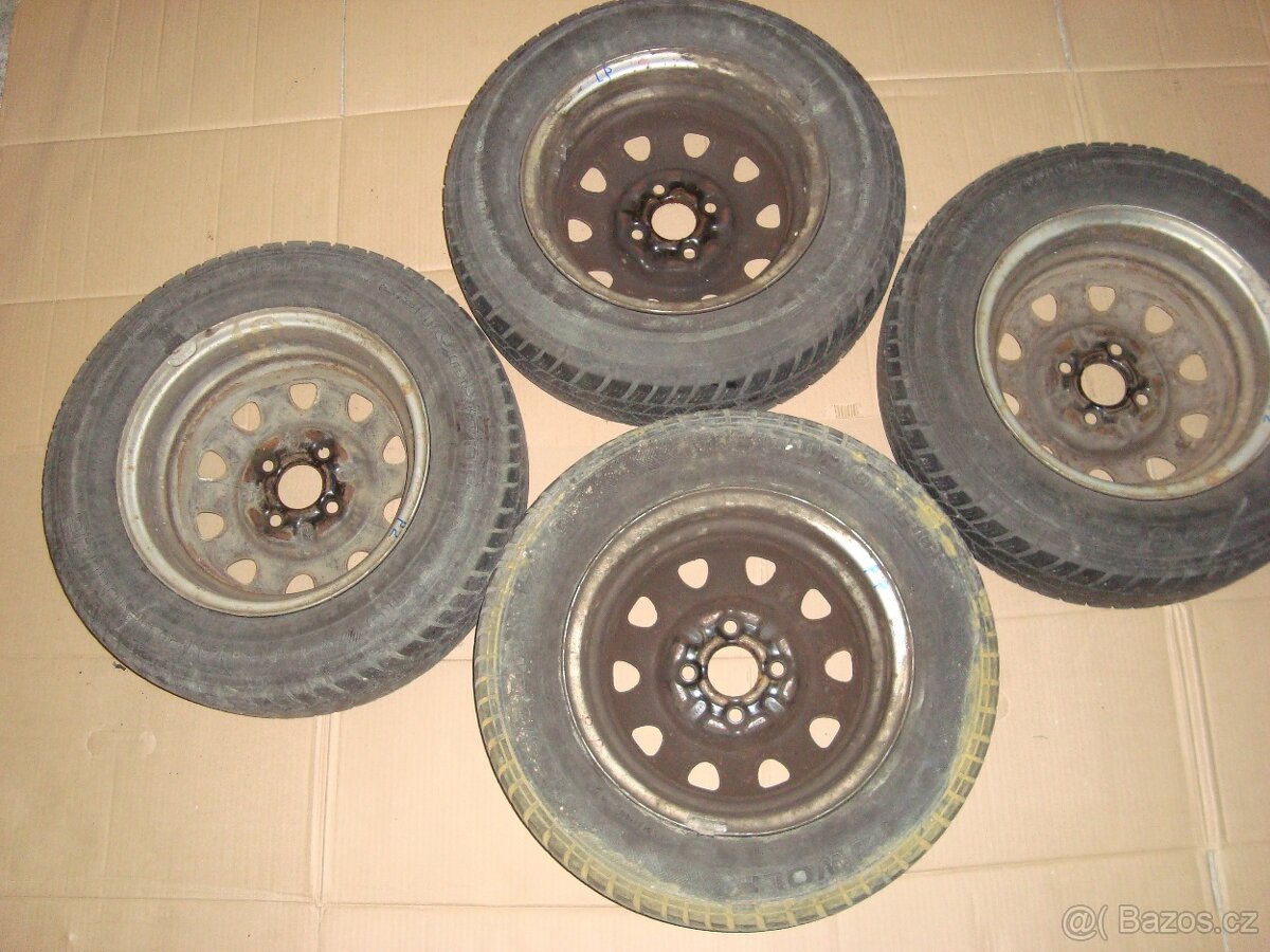 Felicia, pneu s disky - 2