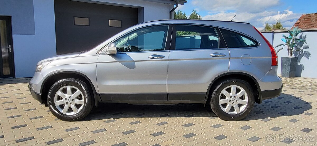 Honda CR-V 2,2 i-CTDi - 103kw. 4WD - 4X4. STK+EM do: 9/2027 - 2