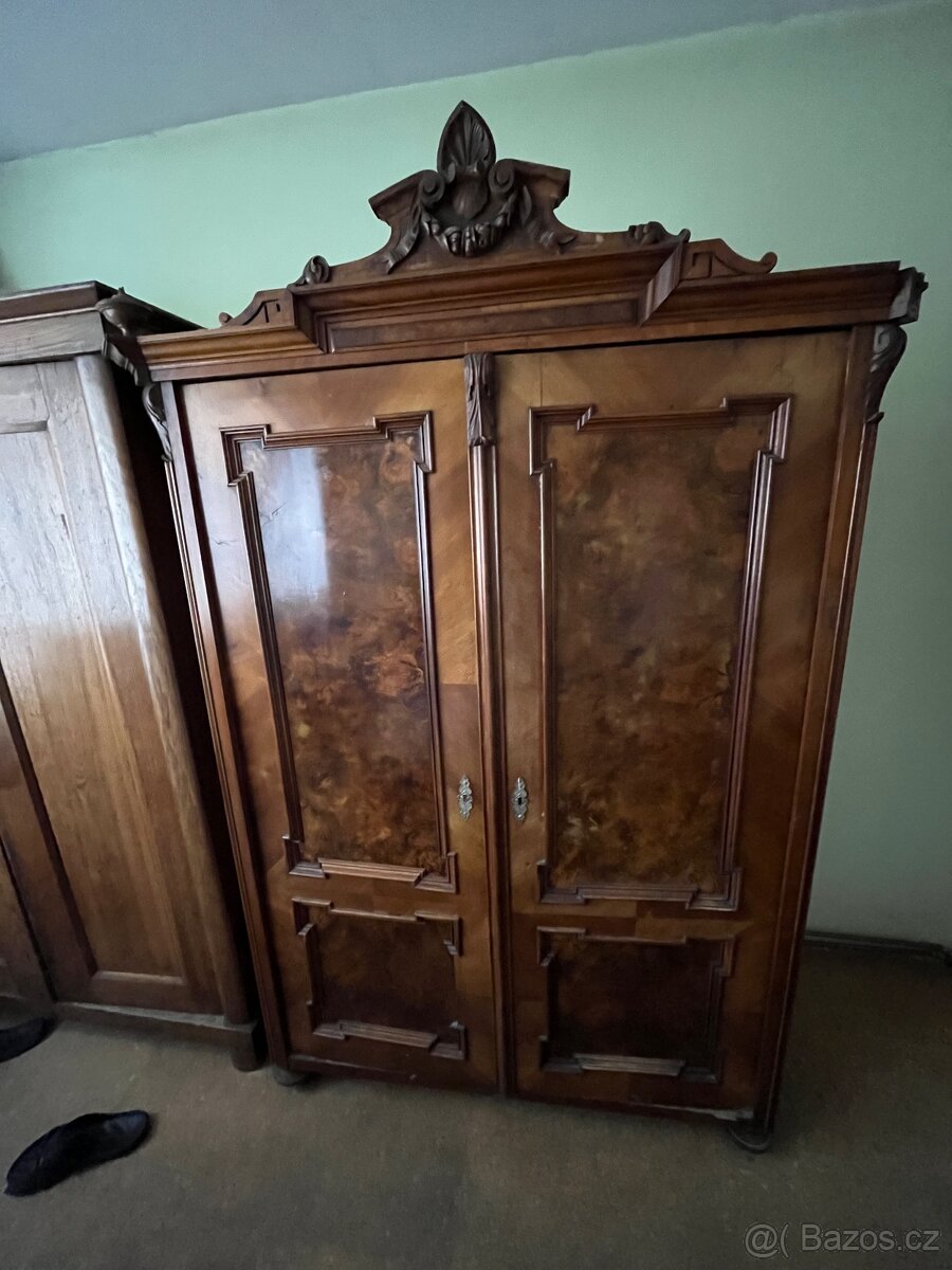 Starožitné skříně - 2