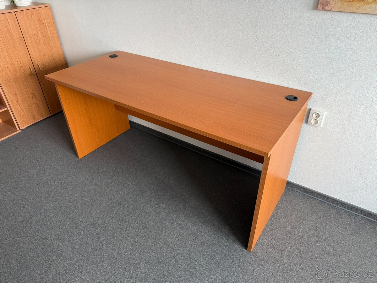 Kancelářský stůl 160x70cm - 2