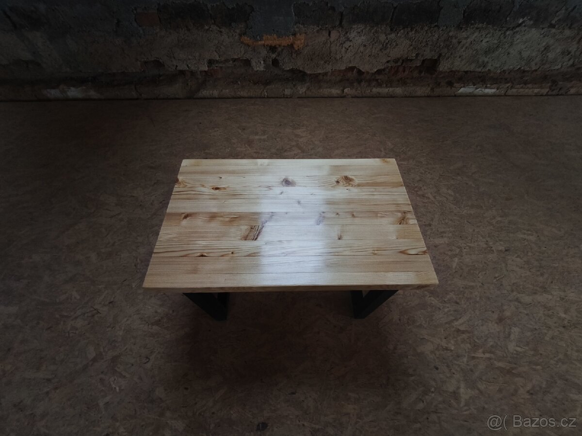 Konferenční stolek - 2