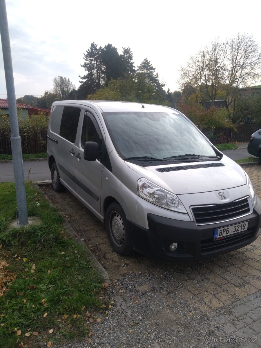 Obytná dodávka ideální pro rybáře nebo pejskaře - 2