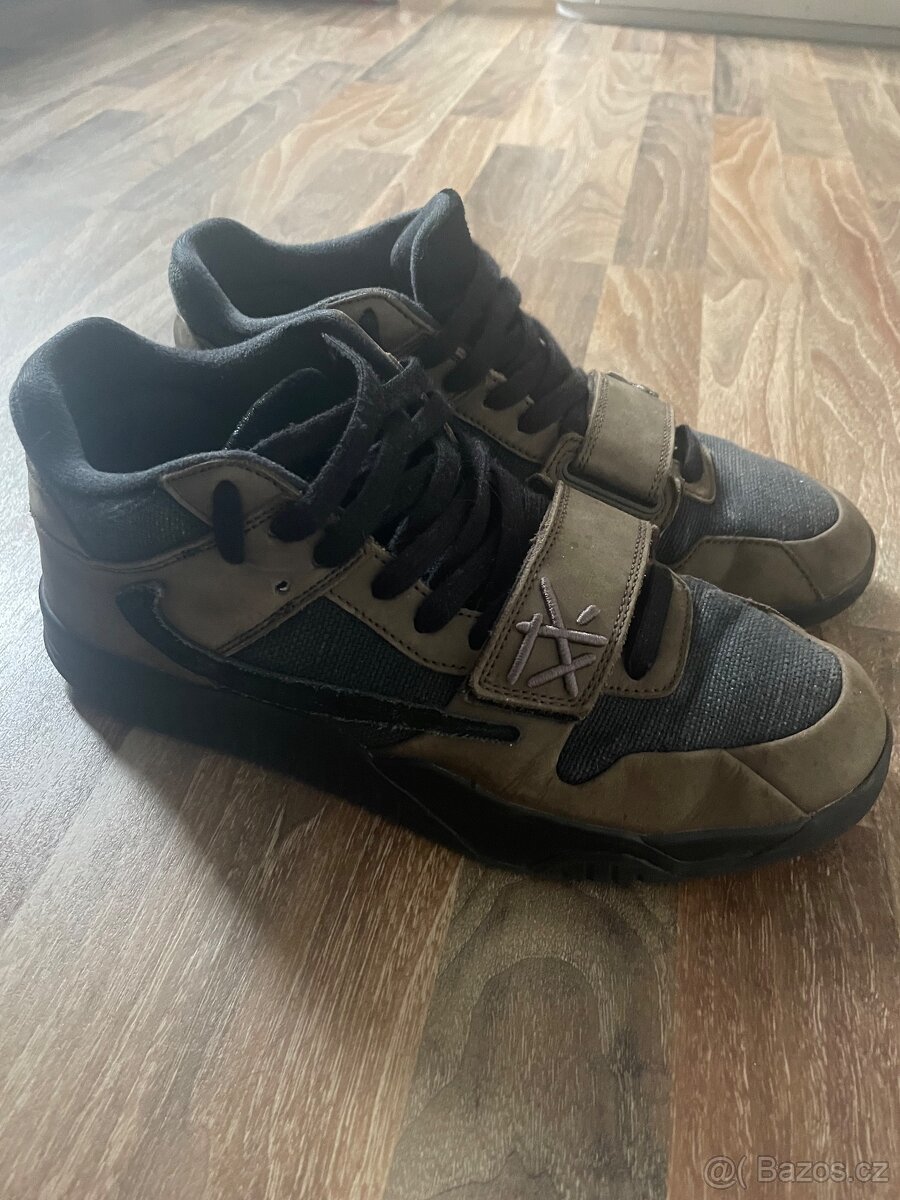 Travis scott jumpman jack hnědé - 44 - 2