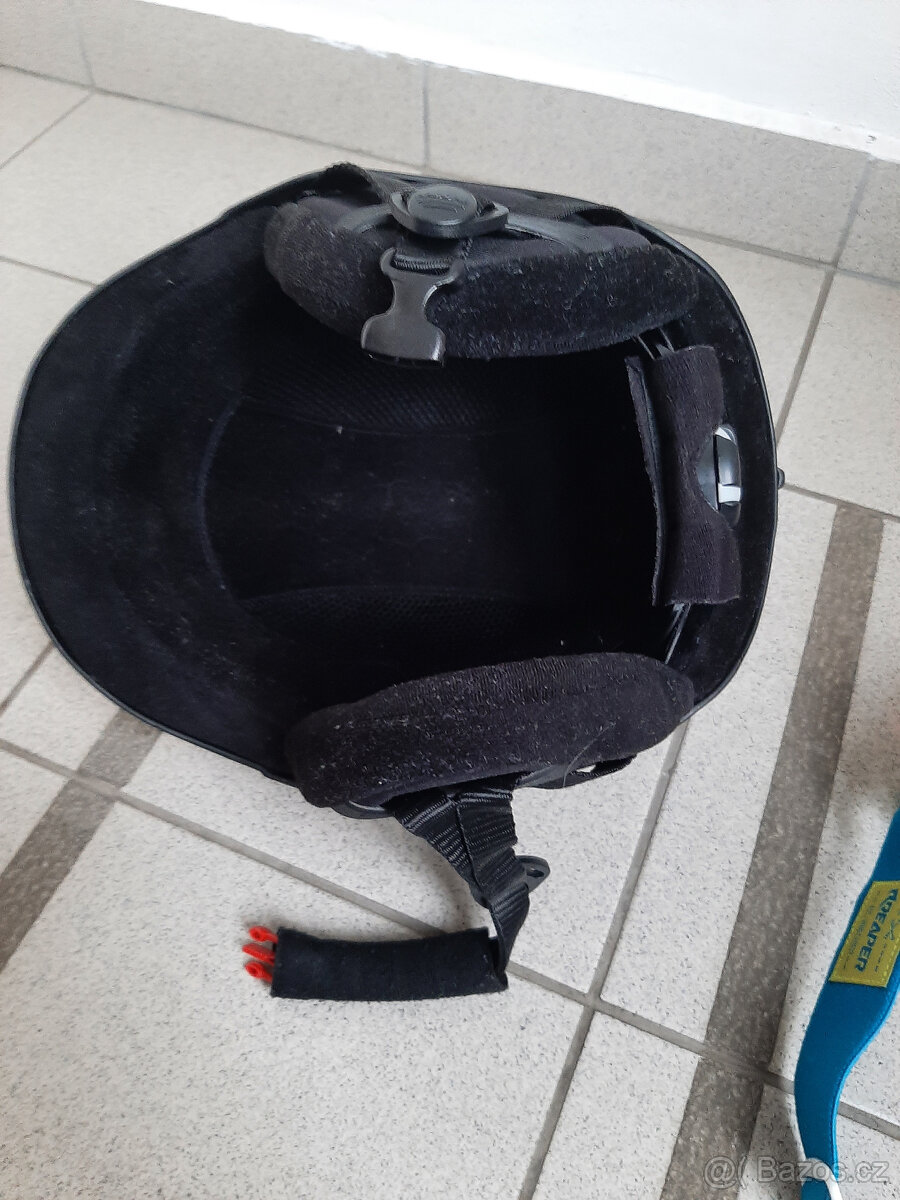 Lyžařská přilba - 2