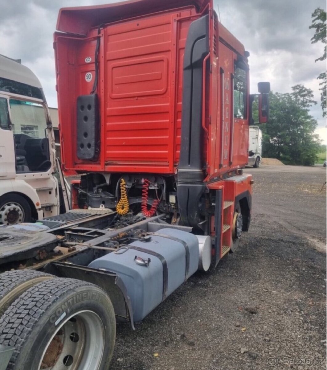 Renault Magnum premium - 2