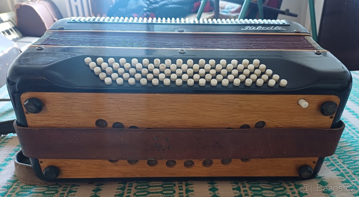 Akordeon, historická pianová harmonika KEBRDLE - 2