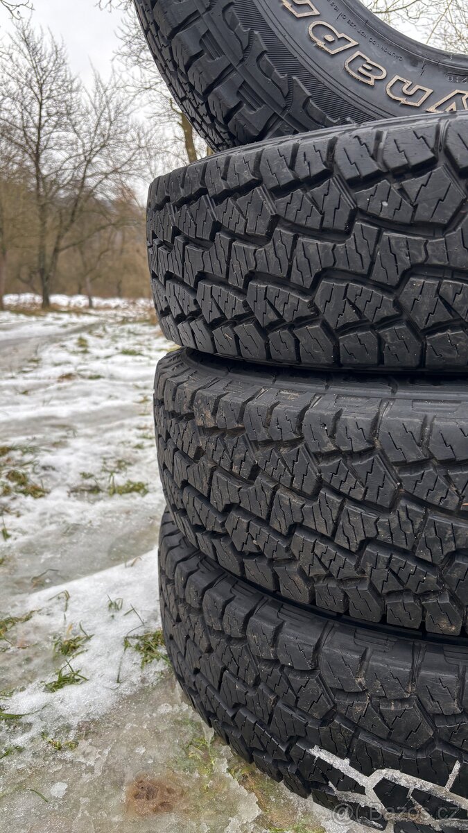 Hankook Dynapro AT M R16 - 2