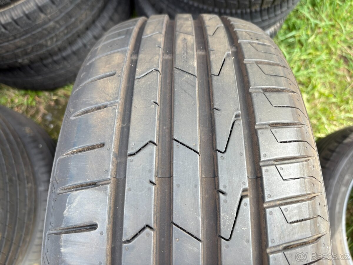 2ks letní pneu Hankook 225/50/18 - 2