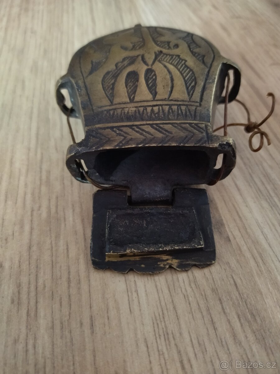 Mosazná kapsa na tuk. - 2