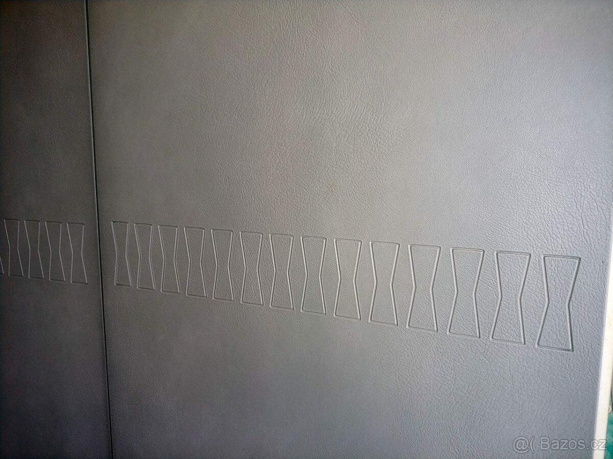 Retro kosmetická skříňka, toaletka, toaletní stolek - skříň - 2