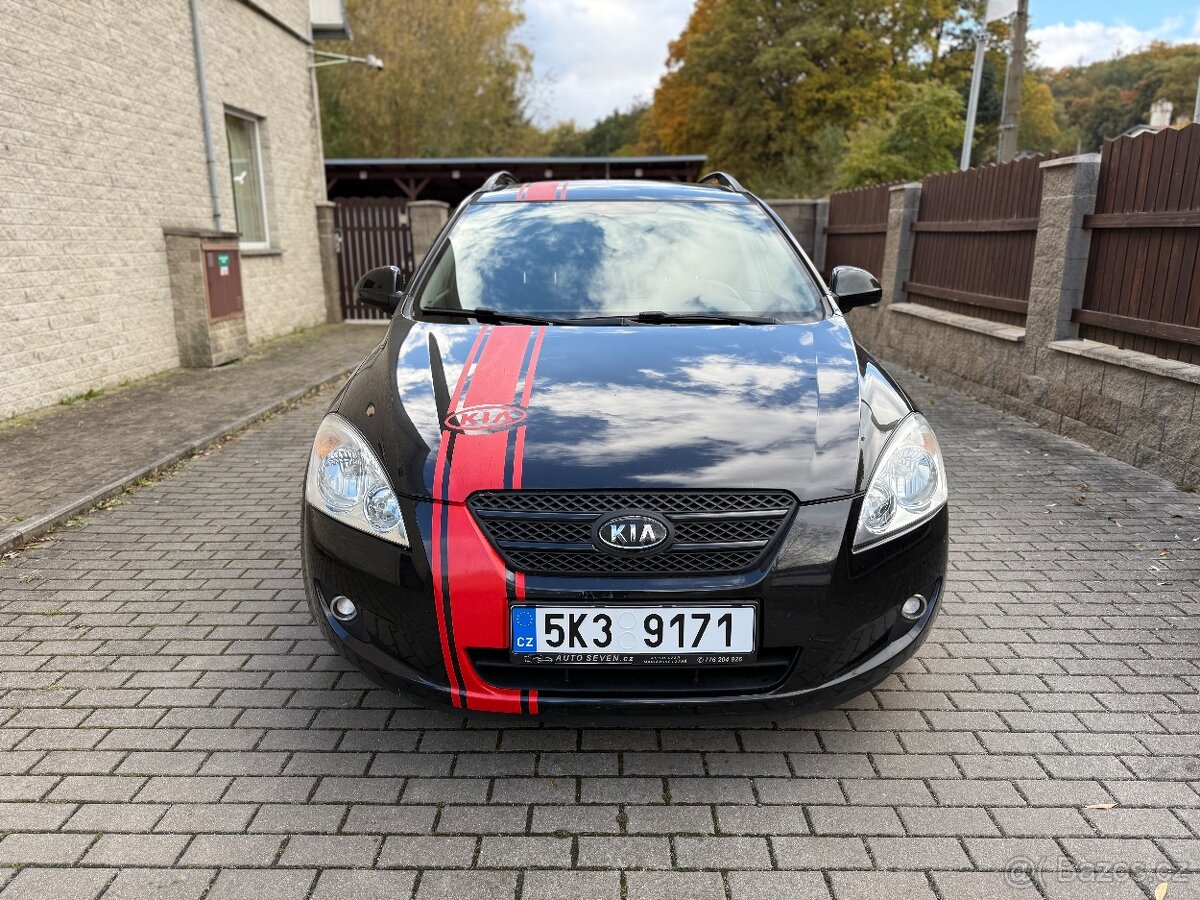 KIA CEED SW 1,6 CRDi 85kW KLIMA,ALU,NOVÁ STK - 2