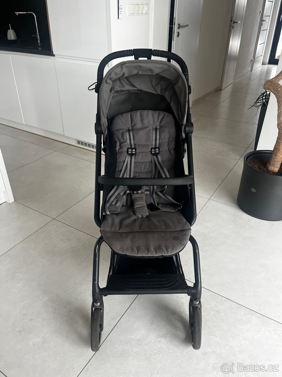 Cybex eezy S2+ - 2
