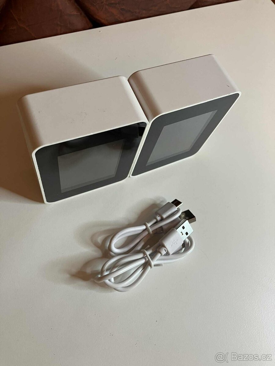 DETEKTOR KVALITY VZDUCHU CO2 PPM HCHO TVOC VLHKOST 5 V 1 - 2