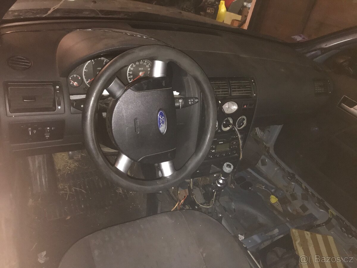 Prodám náhradní díly na ford Mondeo 2.0 Tddi 85kw - 2