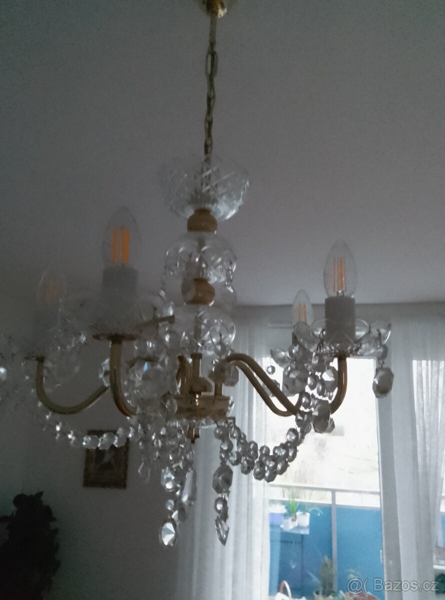 Křišťálový lustr - 2