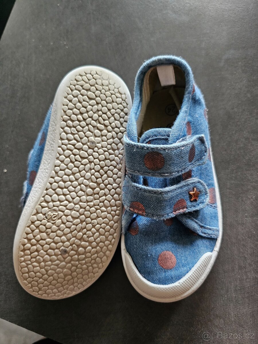 Dívčí bačkůrky vel 24 - 2