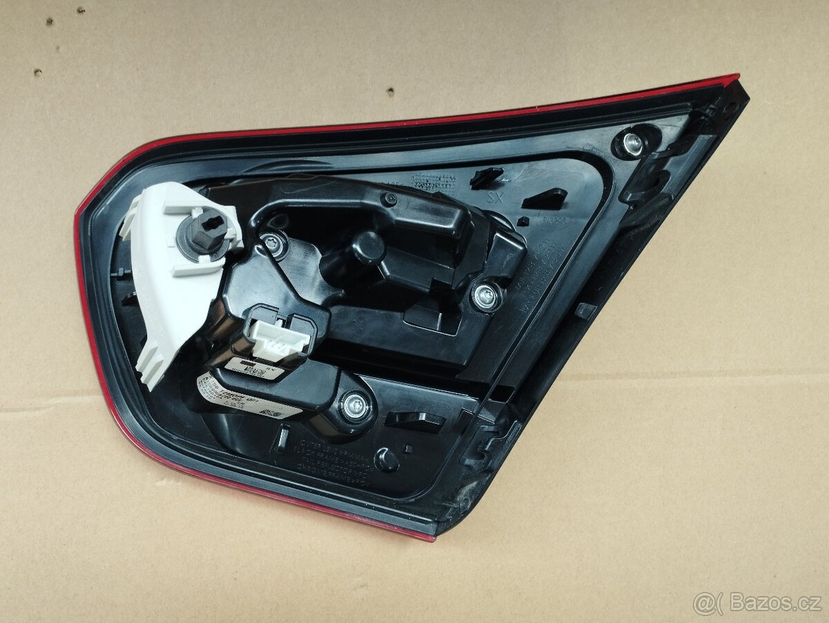 MERCEDES-BENZ GLA x156 LEVÉ ZADNÍ SVĚTLO VNITŘNÍ - 2
