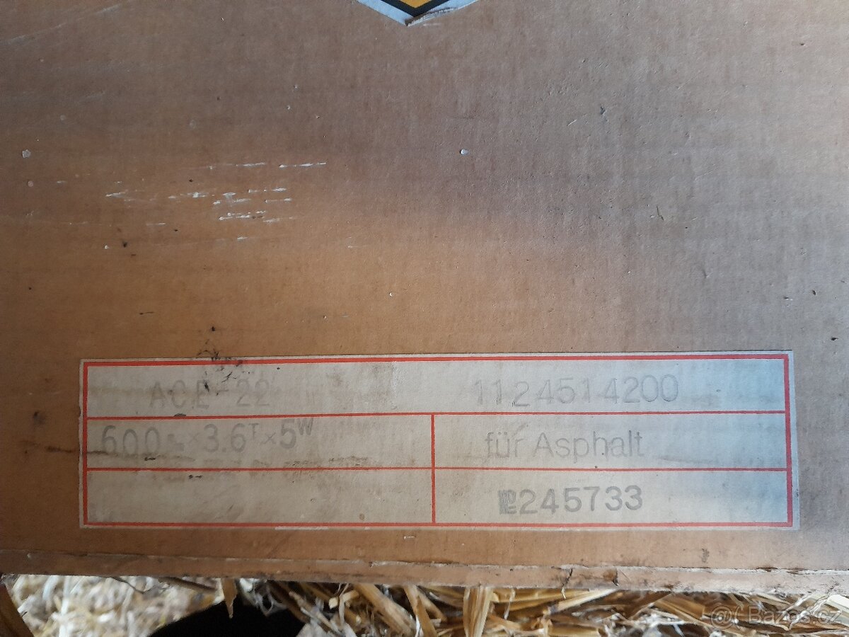 kotouč na asfalt - 2