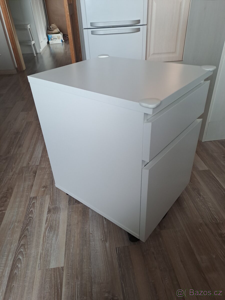 Komoda na kolečkách Ikea - 2