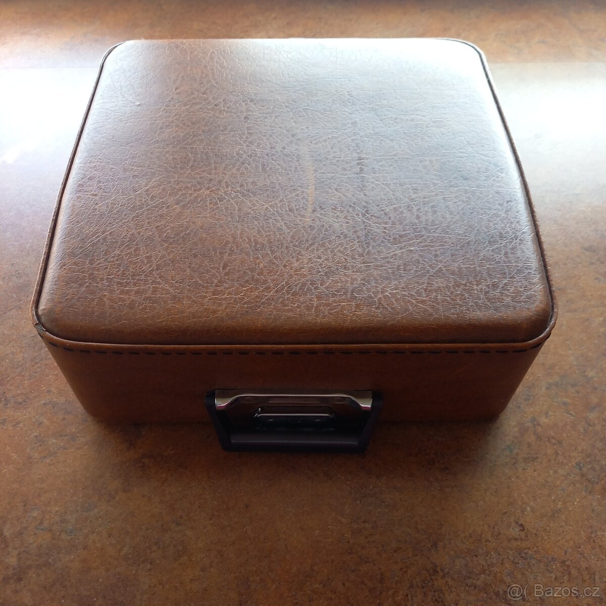 Kufříkový psací stroj - 2