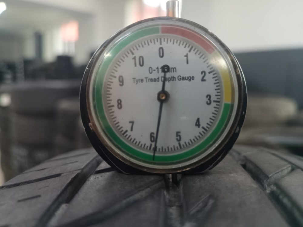 195/65 R15 ROYAL BLACK (0119) - 2