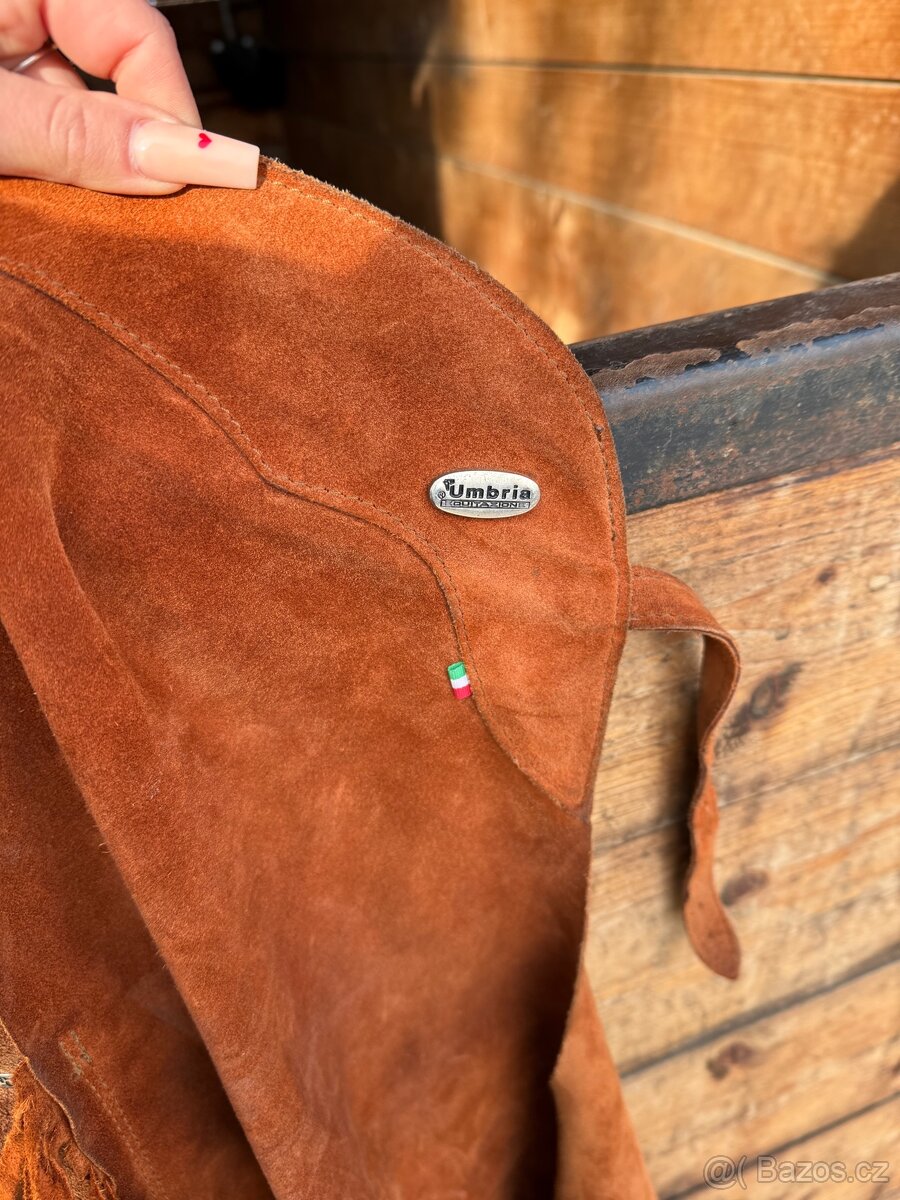 westernove chapsy - 2