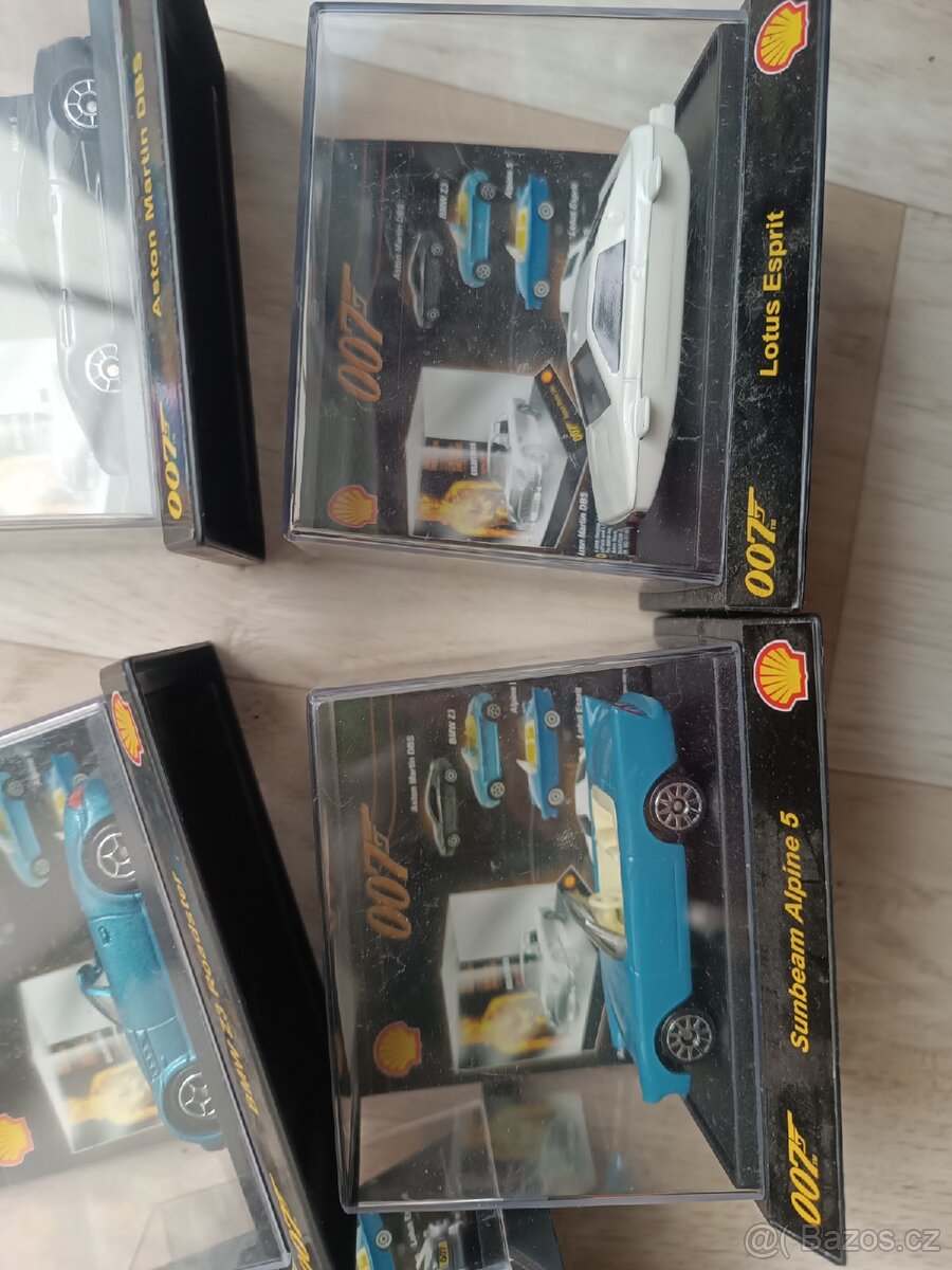 Nový modely auta 007 James Bond - 2
