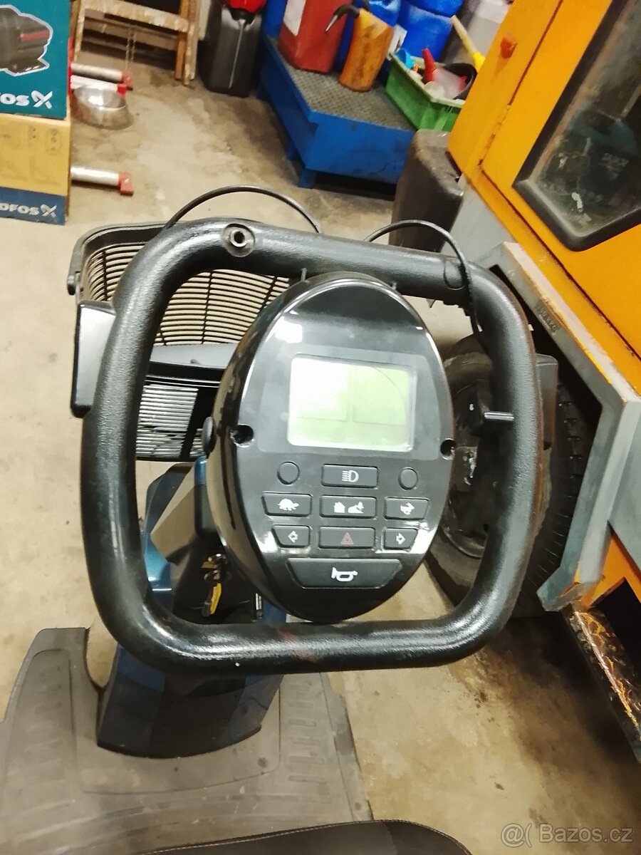 Invalidní vozík - 2