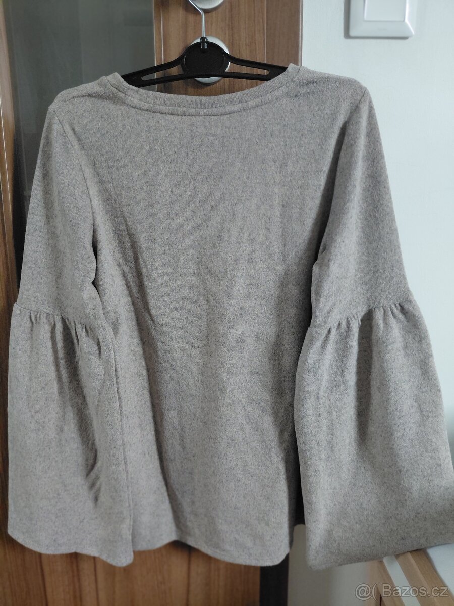 Dámská blůza / svetřík vel. 34 - 2