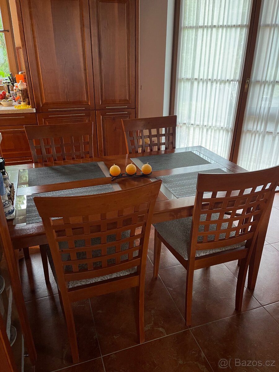 Jídelní stůl a 4židle (komplet) - 2
