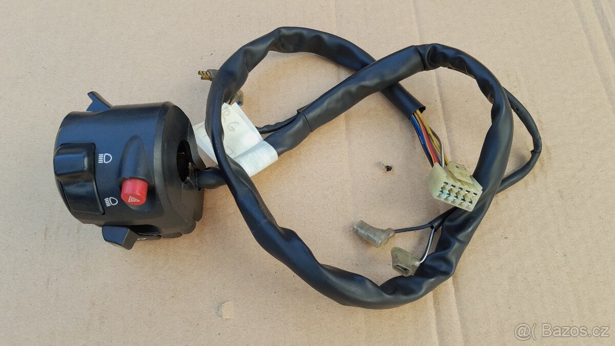 Přepínač Yamaha R6 2004 - 2