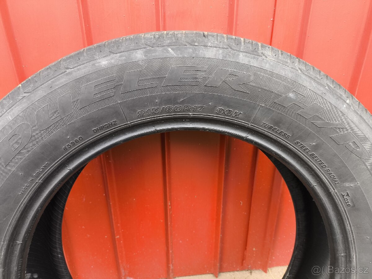 Bridgestone Dueler 215/60 R17 - 2